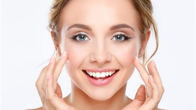 للبنات.. 5 أشياء تجنبٍ وضعها على بشرتك