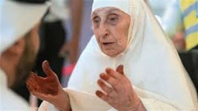 أكبر الحجاج عمرًا الحاجة الجزائرية سارهواد ستيتي تطوف بالحرم.. كم عمرها؟ 