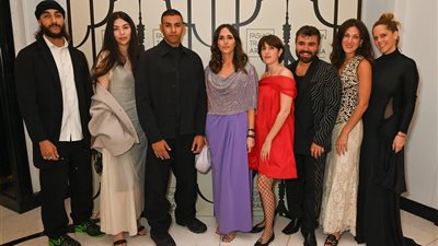 تكريم الفائزين في حفل فاشون تراست آرابيا بحضور سلمى حايك في لندن 