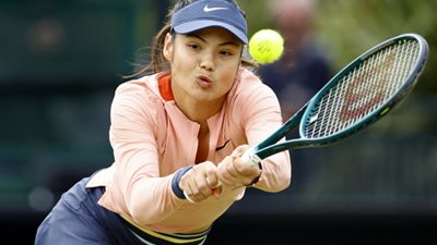 إيما رادوكانو تسحق منافسيها في بطولة إيستبورن الدولية 2024