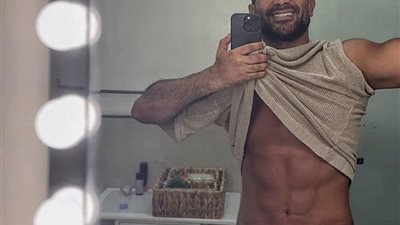 نجوم يقبلون تحدي محمد صلاح «عضلات دون فلتر».. أبرزهم محمد رمضان