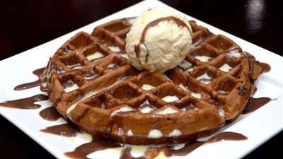 طريقة عمل الوافل بالشوكولاتة