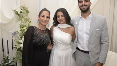 جمال ابنة أمل رزق حديث السوشيال ميديا بعد إعلان خطوبتها (صور)  