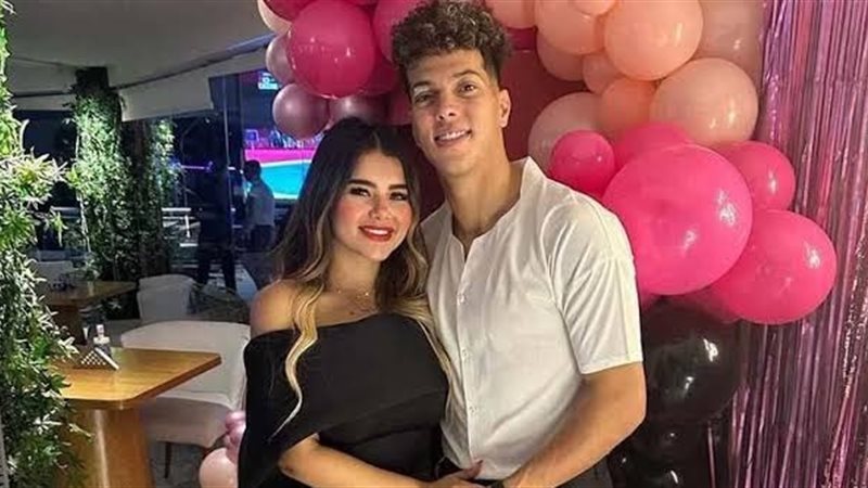 زوجة إمام عاشور لاعب