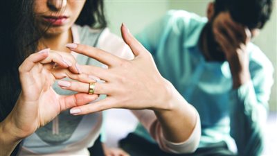 تفسير حلم الطلاق فى المنام للعزباء والمتزوجة والحامل 