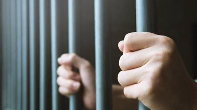 اصابة 2 معلمين و7 طلاب.. تفاصيل مشاجرة داعية إسلامي شهير داخل سنتر تعليمي بأكتوبر