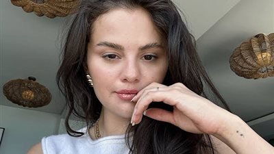 سيلينا جوميز تثير حماس الجمهور بعد عودتها إلى السينما بمفاجأة «إيمليا بيريز» 