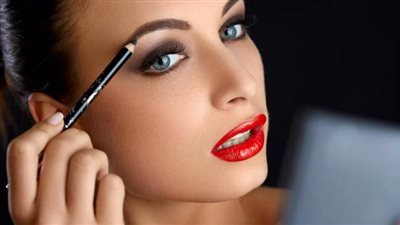 أحدث رسمات الحواجب لإطلالة ساحرة (صور)