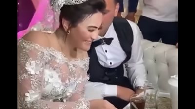 عروس تثير الجدل بفقرة الشاي في حفل زفافها والنشطاء: ناقص 10 دومنة 