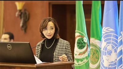 بعد هذا الموقف.. نشطاء السوشيال ميديا يشيدون بمحافظ البحيرة «جاكلين عازر» 