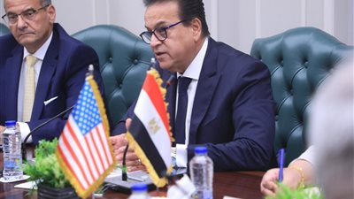 خدمات تنظيم الأسرة وصناعة الأدوية على رأس أولويات وزير الصحة