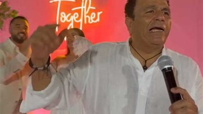 محمد فؤاد يصاب بجلطة في الوجهه بعد خطوبة ابنته 