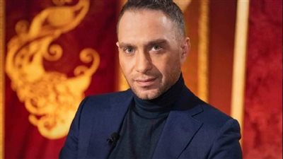 حسام حبيب يتخطى أزمته مع شيرين عبدالوهاب بـ«اثبتلي حبك»