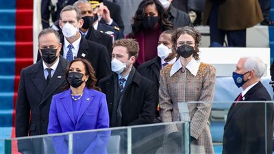 كيف تدعم عائلة كامالا هاريس حملة ترشحها للانتخابات الأمريكية 2024؟