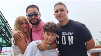 حادث نجل أحمد رزق يأخذ منحنى أخطر بعد وفاة الضحية   