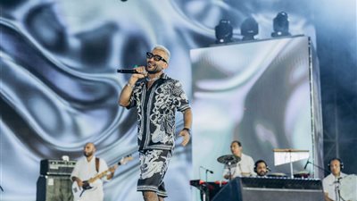 أحمد سعد والنجم العالمي جيسون ديرولو يحيون حفل هايد بارك العقارية بمناسبة إطلاق مشروعها في الساحل الشمالي 