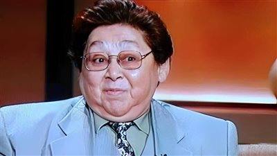 جنازة أحمد فرحات من خلافات إلى حزن وبكاء وتغيب نجوم الفن من الحضور |صور