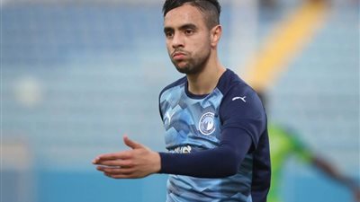 أول رد فعل من محمد الشيبي بعد سباب الجماهير له في مباراة الأهلي وبيراميدز