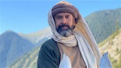 كريم عبد العزيز يكشف عن موعد مسرحيته بمهرجان العلمين