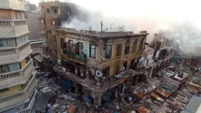 اصابة 4 أشخاص.. وصول النيابة العامة والأدلة الجنائية لموقع «حريق العتبة»