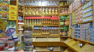 وزير التموين للمواطنين: «بأسعار أقل.. اشتروا احتياجاتكم من المجمعات الاستهلاكية»