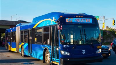 تفسير حلم ركوب الأتوبيس في المنام للعزباء والمتزوجة