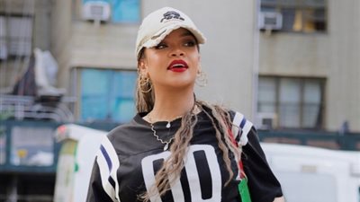 سر حب ريانا لماركات المجوهرات العربية بعد ارتداء آيلز الإماراتية ونودار القطرية 