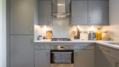 «لو عروسة جديدة».. 5 أخطاء تجنبيها عند اختيار ديكور المطبخ 