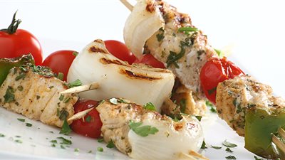 طريقة عمل كباب السمك المشوي  