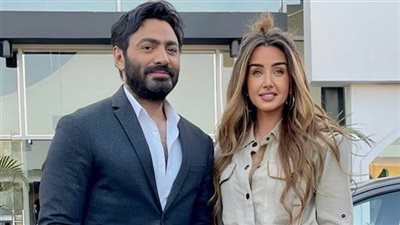 فيديو طريف يجمع هنا الزاهد وتامر حسني ومخرجة «ريستارت»