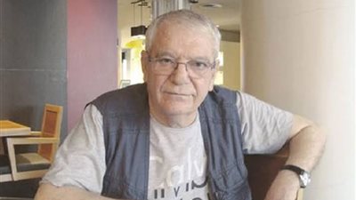 8 معلومات عن الروائي الراحل حسن سامي يوسف 