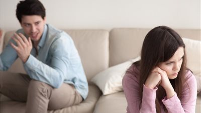 «زوجي يحلف دَائِمًا بالطلاق ».. ماذا أفعل ؟