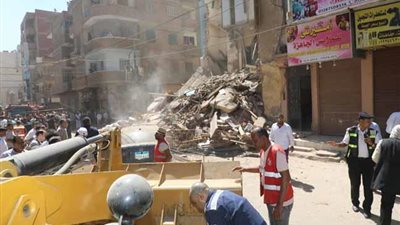 ارتفاع عدد ضحايا حادث انهيار عقار شبين الكوم إلى 3 وفيات 