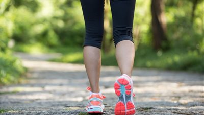 كيف يمكن أن يساعدك المشي في إنقاص وزنك؟