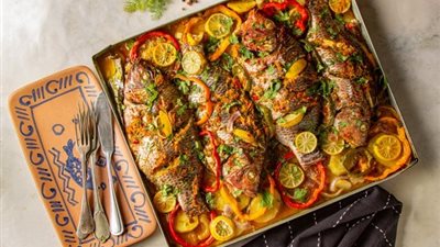 طريقة عمل صينية السمك البلطي بالخلطة