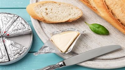 طريقة عمل الجبنة المثلثات بخطوات سهلة في المنزل