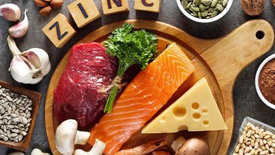 4 أطعمة غنية بالزنك تحميك من الفيروسات والعدوى