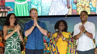 ميجان ماركل تختتم زيارتها إلى كولومبيا بإطلالة السلسا الراقصة (صور) 