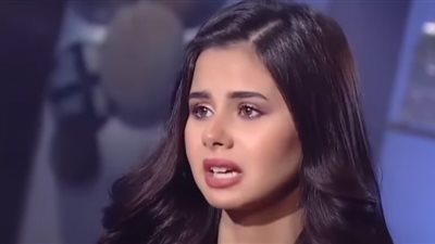 السر وراء سرقة مبلغ مالى ومتعلقات منة عرفة فى التجمع