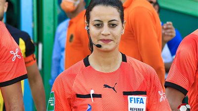 محكمات الكرة المصرية يتصدرن قائمة كأس العالم للسيدات 