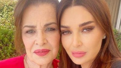 سيرين عبد النور تنهار بالبكاء وتتحدث عن اخر كلمات والدتها لها قبل وفاتها