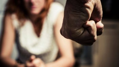 تفسير حلم ضرب الزوج لزوجته في المنام 