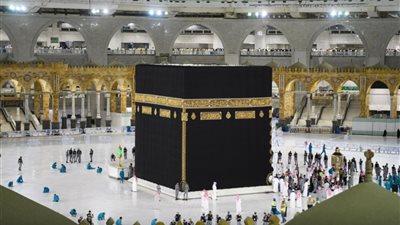 هل مكة المكرمة أحب أرض إلى الله؟.. «الإفتاء تُجيب»