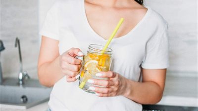 لوزن مثالي.. 6 مشروبات صحية يمكن تناولها خلال فترة الصيام المتقطع