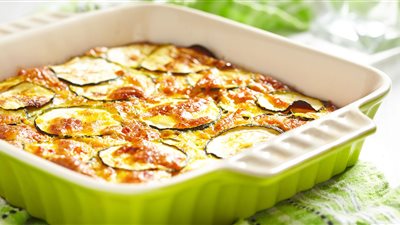 طريقة عمل صينية الكوسة بالكريمة 