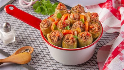  طريقة عمل الكوسة باللحمة المفرومة 