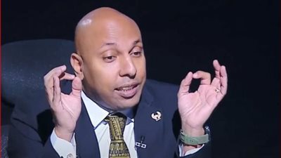 أول تحرك من نقابة المحامين ضد هاني سامح محامي «المساكنة»
