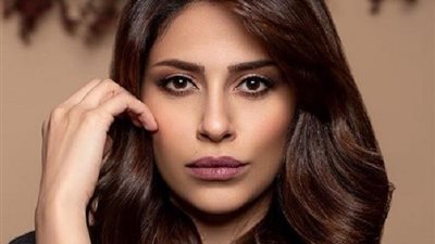 الفنانة السعودية إلهام علي تحصد جائزة أفضل ممثلة آسيوية لعام 2024