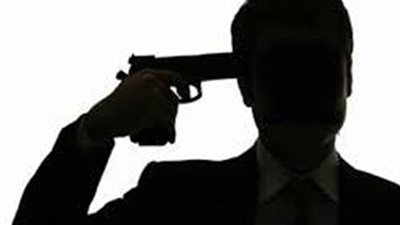 انتحار مستشار بطلق ناري داخل منزله في البحيرة