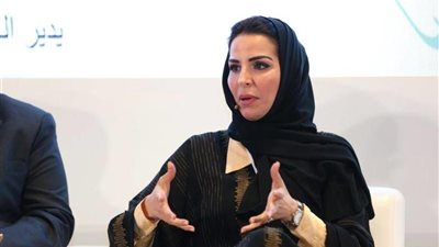 خولة الكريع | عالمة سعودية تخصصت في أبحاث السرطان ونالت وسام الملك عبد العزيز